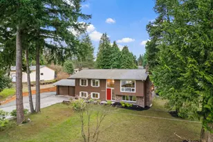 12103 SE 70th St, Newcastle, WA 98056 - Photo 1