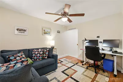 1810 43rd Avenue E #203, Seattle, WA 98112 - Photo 28