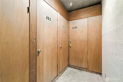 1810 43rd Avenue E #203, Seattle, WA 98112 - Photo 34