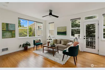 346 Wyatt Way NE #10, Bainbridge Island, WA 98110 - Photo 6