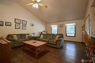 16205 Lindsay Rd SE, Yelm, WA 98597 - Photo 12