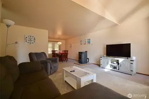 16205 Lindsay Rd SE, Yelm, WA 98597 - Photo 8