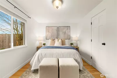 14052 Midvale Avenue N, Seattle, WA 98133 - Photo 16