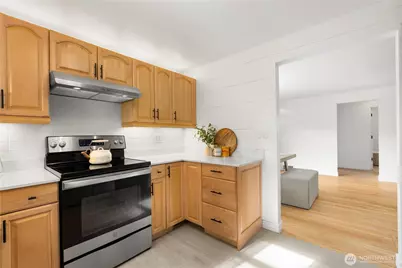 14052 Midvale Avenue N, Seattle, WA 98133 - Photo 14