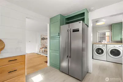 14052 Midvale Avenue N, Seattle, WA 98133 - Photo 14