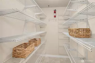 4222 205th Pl NE, Sammamish, WA 98074 - Photo 32