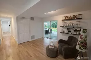 15405 NE 7th Pl, Bellevue, WA 98007 - Photo 6