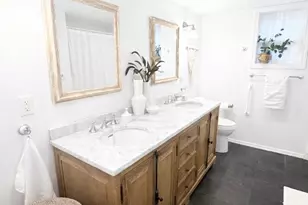 15405 NE 7th Pl, Bellevue, WA 98007 - Photo 8