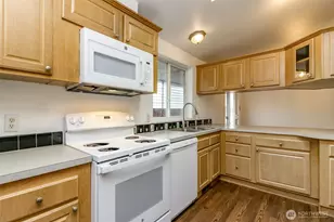 8318 38th St E, Edgewood, WA 98371 - Photo 8