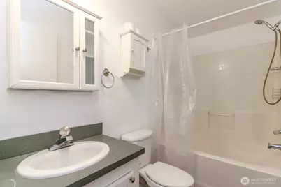 8318 38th Street E, Edgewood, WA 98371 - Photo 18