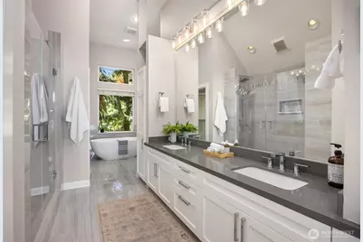 10668 NE Manor Lane, Bainbridge Island, WA 98110 - Photo 26