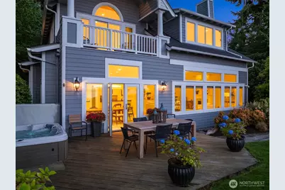 10668 NE Manor Lane, Bainbridge Island, WA 98110 - Photo 14