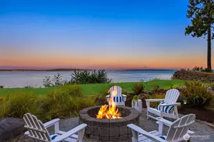 10668 NE Manor Ln, Bainbridge Island, WA 98110 - Photo 4