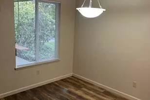 3945 NW Fairway Ln, Bremerton, WA 98312 - Photo 4