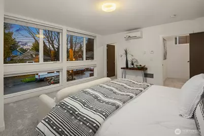 7002 23rd Avenue NW, Seattle, WA 98117 - Photo 18