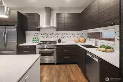 7002 23rd Avenue NW, Seattle, WA 98117 - Photo 14