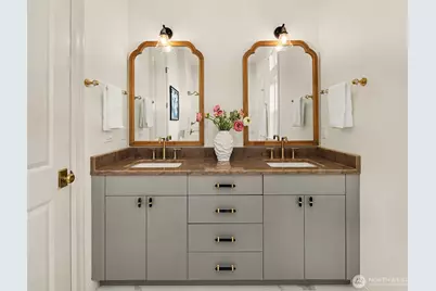 1024 91st Avenue NE, Bellevue, WA 98004 - Photo 20