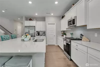 1226 Baker Heights Loop, Bremerton, WA 98312 - Photo 8