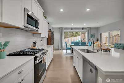 1226 Baker Heights Loop, Bremerton, WA 98312 - Photo 10