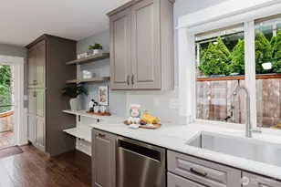 1404 Eastlake Dr, Bremerton, WA 98312 - Photo 14