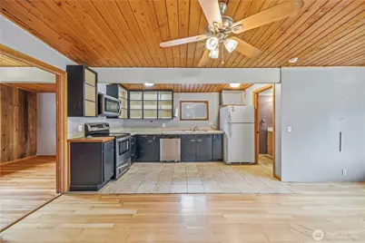 810 S Lake Roesiger Road, Snohomish, WA 98290 - Photo 18