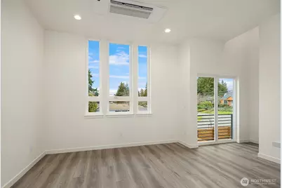 2006 120th Street NE #Unit 2, Seattle, WA 98125 - Photo 8