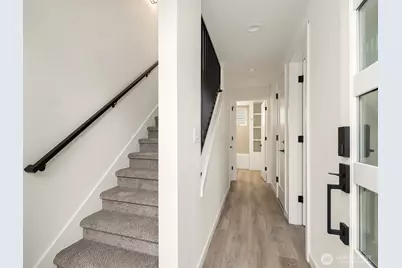 2006 120th Street NE #Unit 2, Seattle, WA 98125 - Photo 2