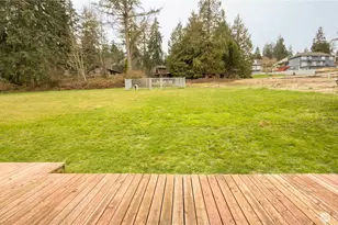 170 E Lakeland Dr, Allyn, WA 98524 - Photo 4