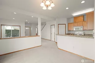 18953 108th Ln SE, Renton, WA 98055 - Photo 8