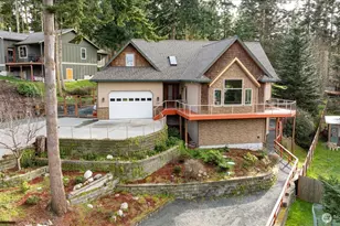 273 Marine Dr, Coupeville, WA 98239 - Photo 2