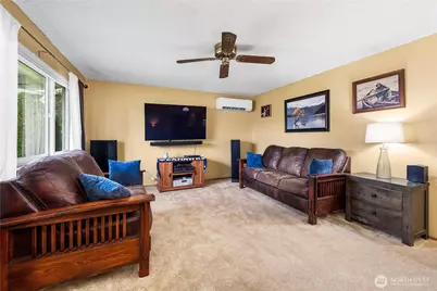 1100 7th Avenue SE #8, Puyallup, WA 98372 - Photo 2