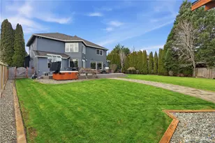 27239 SE 27th St, Sammamish, WA 98075 - Photo 32