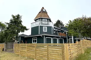 832 Whale Ct SW, Ocean Shores, WA 98569 - Photo 2