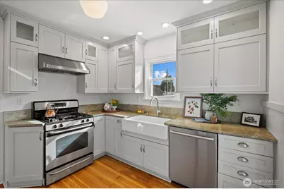 717 NW 56th Street, Seattle, WA 98107 - Photo 6