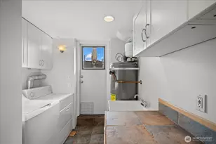 717 NW 56th St, Seattle, WA 98107 - Photo 12