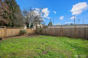717 NW 56th St, Seattle, WA 98107 - Photo 26
