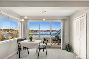 2420 8th Ave N, Seattle, WA 98109 - Photo 10