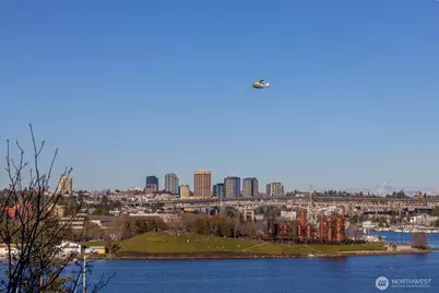 2420 8th Avenue N #201, Seattle, WA 98109 - Photo 6