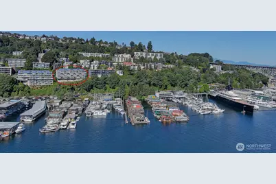 2420 8th Avenue N #201, Seattle, WA 98109 - Photo 30