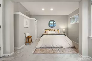 2420 8th Ave N, Seattle, WA 98109 - Photo 22