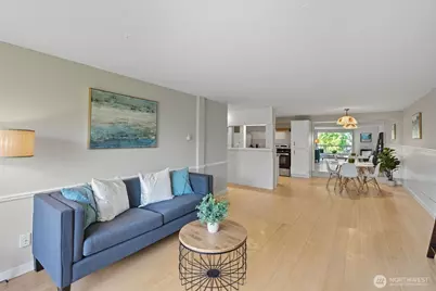 9416 1st Avenue NE #305, Seattle, WA 98115 - Photo 14