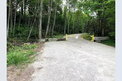 10043 SE Carr Road, Renton, WA 98055 - Photo 2