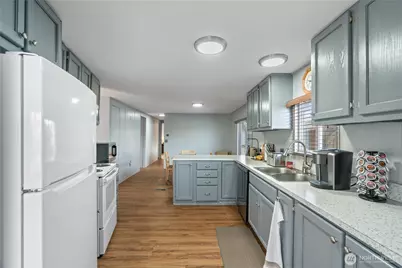 402 Carefree Circle, Aberdeen, WA 98520 - Photo 6