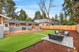 10411 NE 112th St, Kirkland, WA 98033 - Photo 38