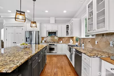 12406 68th Avenue NE, Kirkland, WA 98034 - Photo 12