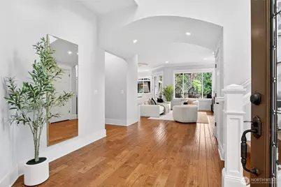 12406 68th Avenue NE, Kirkland, WA 98034 - Photo 8