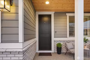 311 Hogan Dr, Enumclaw, WA 98022 - Photo 2