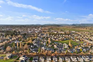 311 Hogan Dr, Enumclaw, WA 98022 - Photo 34