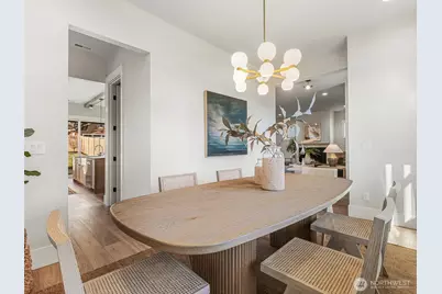 6807 54th Avenue NE, Seattle, WA 98115 - Photo 6