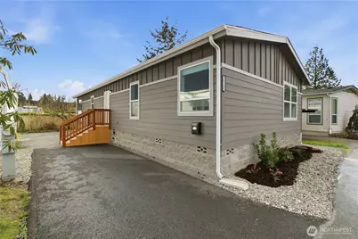 18153 31st Avenue S #323, SeaTac, WA 98188 - Photo 2